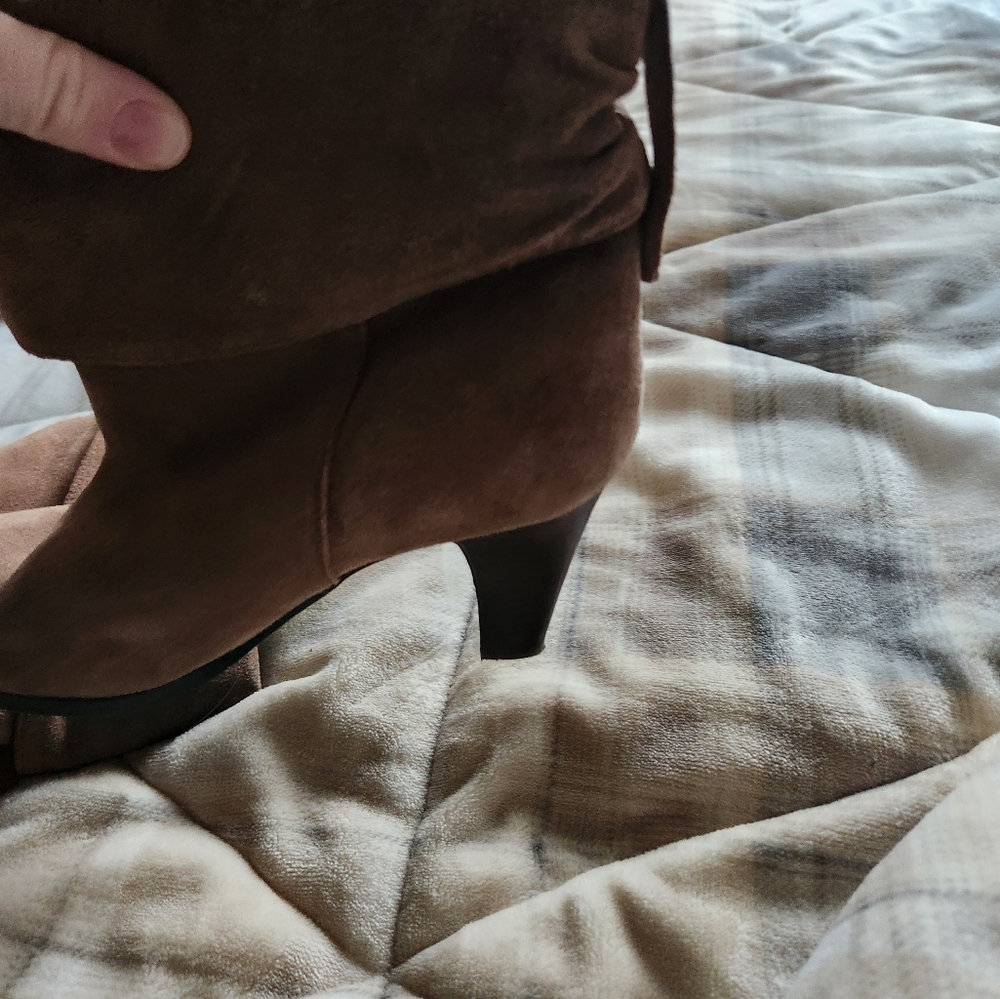 Booties - Picture 3 of 4